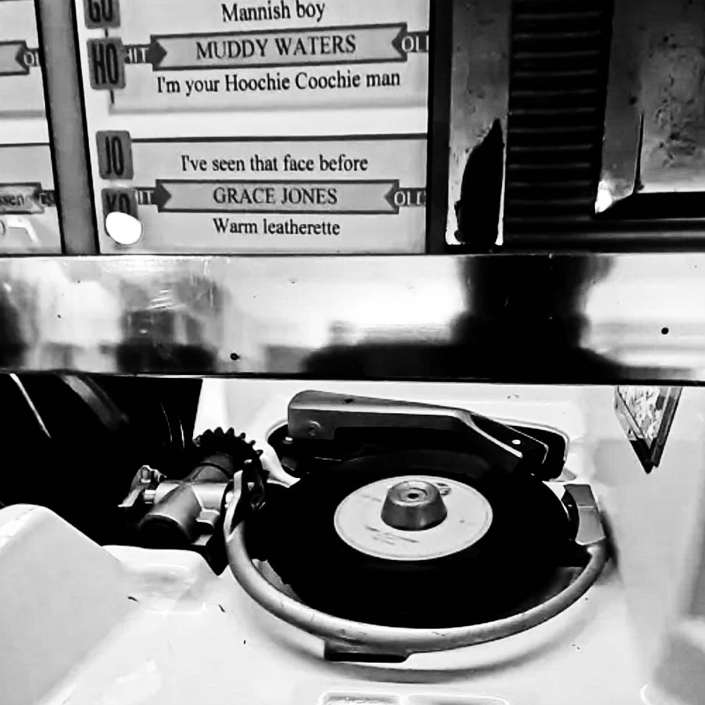 le rideau de fer. MAINGAUCHE.COM le rideau de fer. MAINGAUCHE.COM